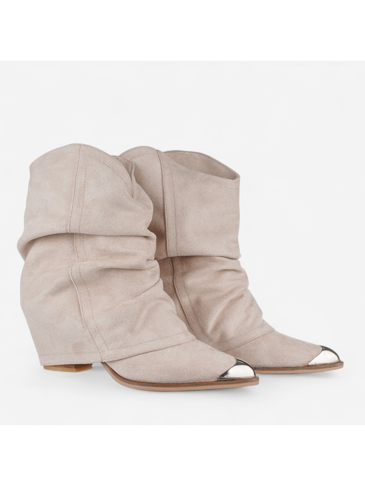 N82370