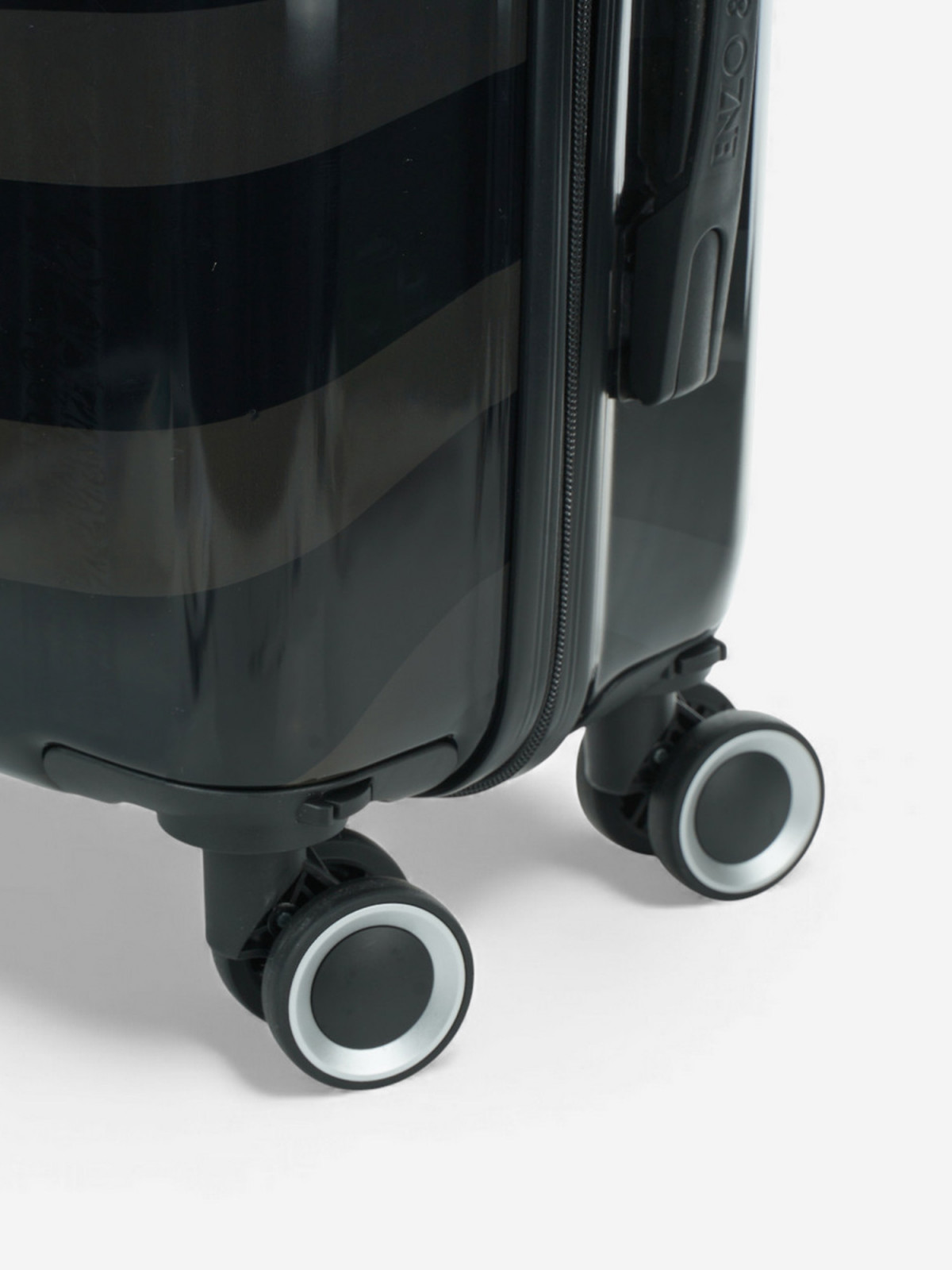 Veliki kofer, N83835 